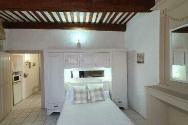 膳宿费 Suite Parentale Castillon Du Gard