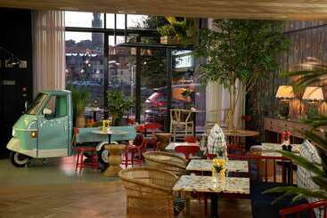 Se Catedral Hotel Porto, Tapestry Collection By Hilton