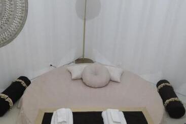 تختخواب و صبحانه Babbo Maison