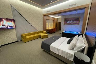 Deluxe Resort And Spa