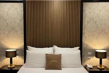 Deluxe Resort And Spa
