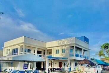 Hip Nautic Beach Resort Powered By Cocotel