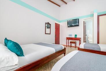 هتل Puerta Del Sol Popayan