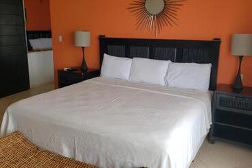 هتل Carasol Villas Y Suites Privadas