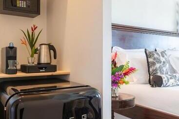 هتل Habitation Saint Charles   Hôtel De Charme & Spa