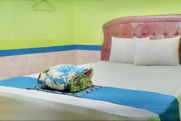 هتل Indah Grogot Syariah Mitra Reddoorz