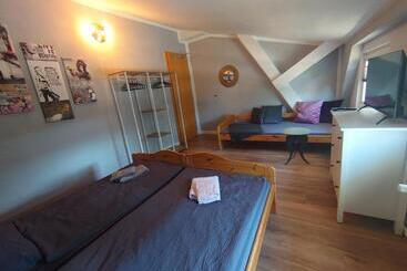 پانسیون Haltestelle Private Zimmervermietung Röbel Müritz