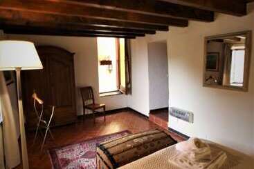 مبيت وإفطار Borgo Di Codeglia