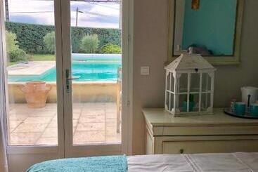 تختخواب و صبحانه Le Clos Des Vergers