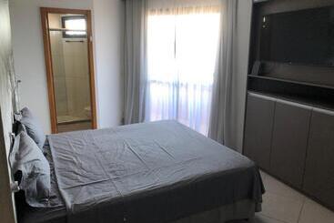 هتل Studio Particular Em
