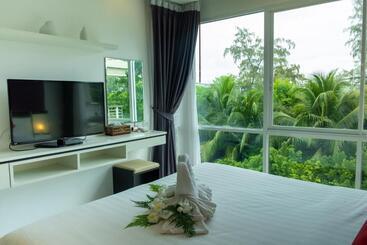 استراحتگاه Rawai Paradise