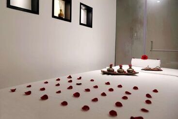هتل Country Inn & Suites By Radisson Navi Mumbai