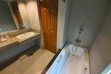 Festive Hotel Makati