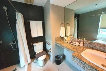 Festive Hotel Makati