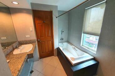 Festive Hotel Makati