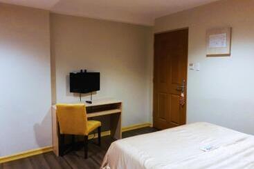 Festive Hotel Makati