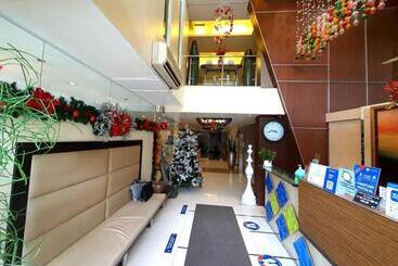 Festive Hotel Makati