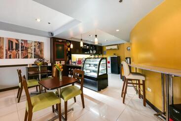 Festive Hotel Makati