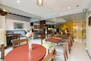 Festive Hotel Makati
