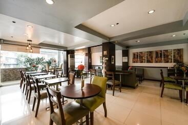 Festive Hotel Makati