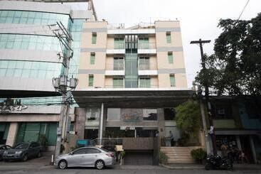 Festive Hotel Makati