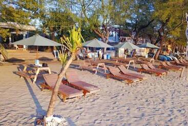هتل Good Heart Resort Gili Trawangan