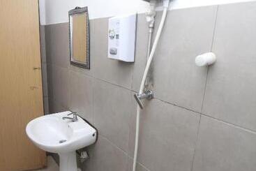 هتل L&c Premium Stay