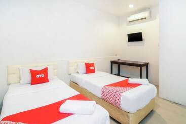 هتل L&c Premium Stay