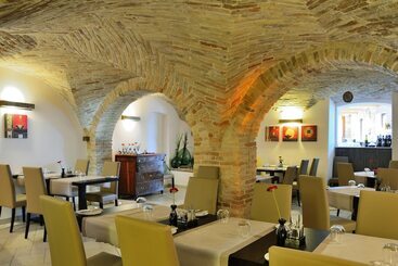 Boutique Hotel Leone