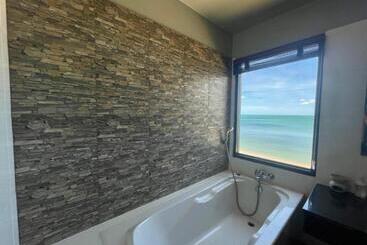 هتل Prasarnsook Villa Beach Resort