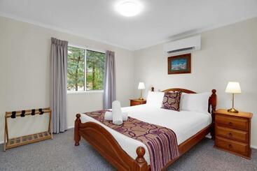 هتل Starline Alpacas Farmstay Resort