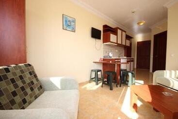 Minta Apart