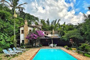 هاستل Pousada Valle Paradiso