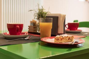 Bed And Breakfast Bric & Brac