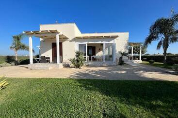 پانسیون Villa Elios Guesthouse
