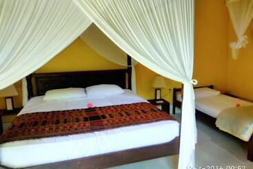 Sea World Club Beach Resort & Dive Center
