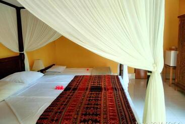 Sea World Club Beach Resort & Dive Center
