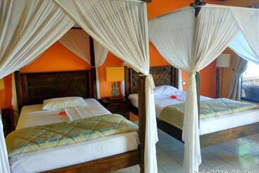 Sea World Club Beach Resort & Dive Center