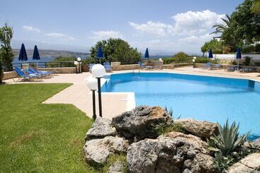 هتل Alianthos Suites