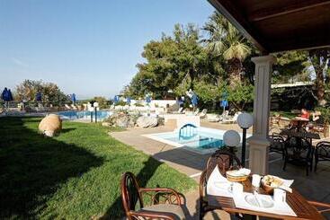 هتل Alianthos Suites