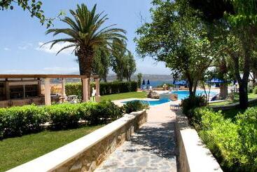 هتل Alianthos Suites