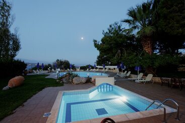هتل Alianthos Suites