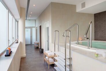 ホテル Best Western Plus Hôtel Isidore