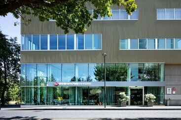 ホテル Best Western Plus Hôtel Isidore