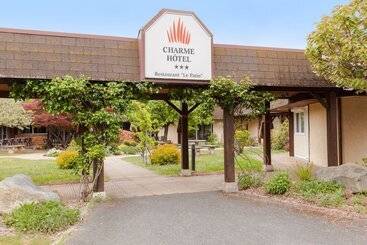 Отель Charme Hôtel Et Spa, Montbéliard Sud