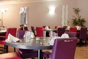 Отель Charme Hôtel Et Spa, Montbéliard Sud