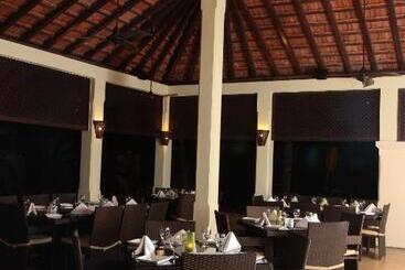 هتل Coconut Creek Resort   Dabolim Airport