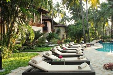 هتل Coconut Creek Resort   Dabolim Airport