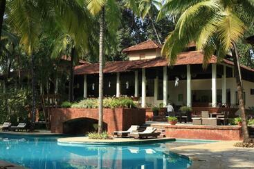 هتل Coconut Creek Resort   Dabolim Airport
