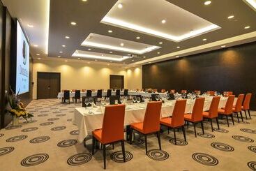 Doubletree By Hilton Hotel Lodz